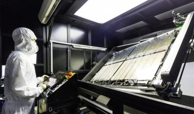 如何區(qū)分lcd顯示屏貿(mào)易公司以及廠家？